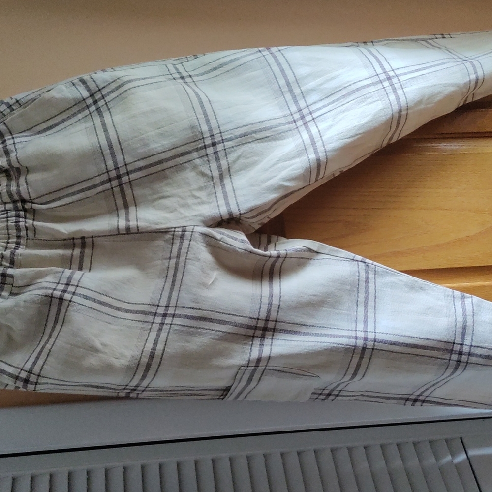 Selva Negra pants New. Size x-large.